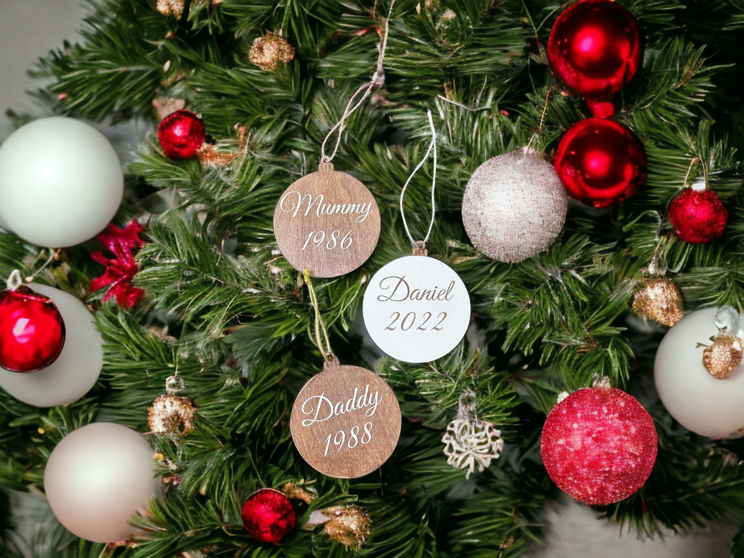 Personalised wooden bauble